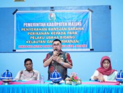 Serahkan Bantuan, Andi Syukri: Mari tetap bergandengan Tangan