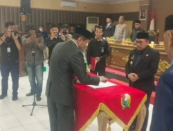 Bupati Majene, Dr. H. Andi Achmad Syukri, S.E., M.M., Melantik 15 Pejabat Pimpinan Tinggi Pratama