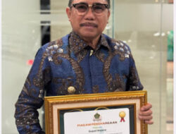 Bupati Majene Andi Syukri Diganjar Penghargaan Kemenag RI di Jakarta