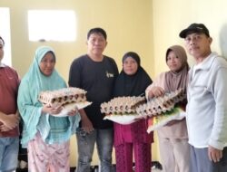 Ketua DPW IJS Majene Dan Ketua PHBI Desa Palipi Soreang Laksanakan Jumat Berkah di Desa Palipi Soreang