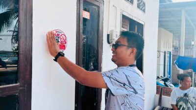 Semarak HUT ke-8 Bawaslu Kabupaten, Jalan Santai Sambil Kawal Hak Pilih dan Membagikan Stiker Tolak Politik Uang